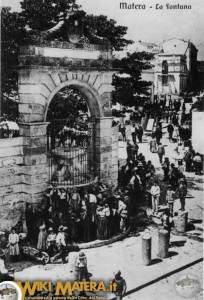 antica_fontana_ferdinandea_matera_in_piazza_vittorio_veneto_matera