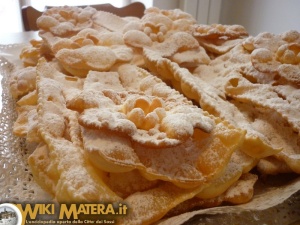 gastronomia_carnevale_chiacchiere_matera