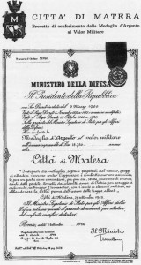 Brevetto di consegna a Matera della medaglia d’Argento al Valor Militare avvenuta il 1° Settembre 1966 
