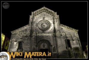 Cattedrale di Matera in notturna