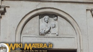 Bassorilievo di Madonna delle Virtù con Bambnino - Chiesa di Madonna delle Virtù Nuova - Sasso Barisano - Matera  