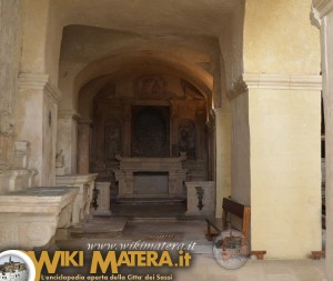 Interno chiesa rupestre di San Pietro Barisano           