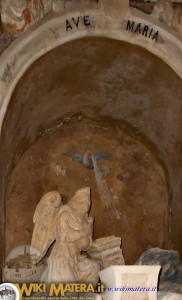 Interno chiesa rupestre di San Pietro Barisano         