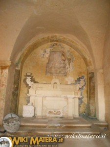 Altare navata destra Chiesa rupestre di San Pietro Barisano   