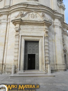 Portone principale della Chiesa del Purgatorio    