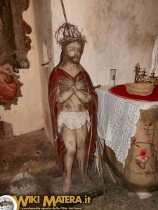 Statua di Cristo con la corona di spine - chiesa rupestre Cristo la Gravinella  