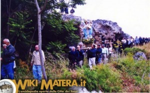 Processione Chiesa rupestre Madonna delle Vergini   