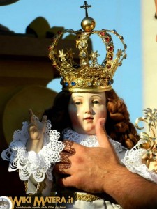 madonna_con_bambino_salgono_sul_carro_trionfale_matera_2