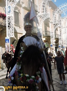 festa della bruna 2016 vestizione generale matera 00004