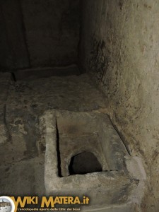 fondaco di mezzo ipogei piazza vittorio veneto WikiMatera Matera 00022