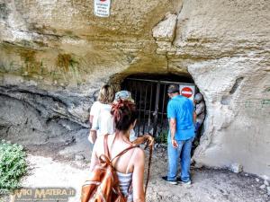 20180610 Grotta Chitaridd Villaggio Neolitico Murgecchia WikiMatera Camera 00039