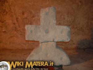 Croce nella chiesa rupestre Santuario della Palomba - Matera