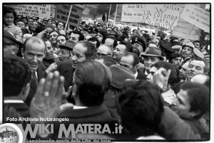 Alcide De Gasperi ed il senatore Emilio Colombo in visita a Matera